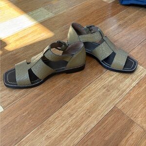 Trademark Sandals Tan Crinkle Patent Leather